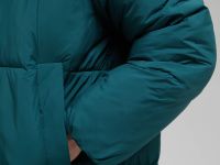 Стеганая куртка с капюшоном