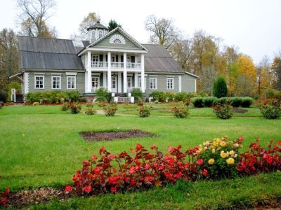 Музей-усадьба «Петровское»