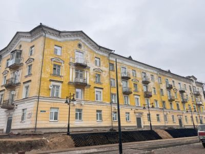 Дом жилой, западный корпус ансамбля