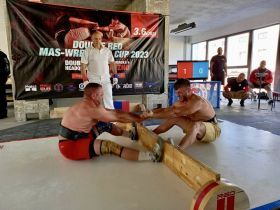 Братский турнир по мас-рестлингу в Брезно