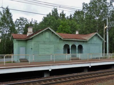 Железнодорожный вокзал станции Дибуны
