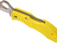 Складной нож-брелок Spyderco Manbug™ Salt Sheepfoot, сталь H1 Satin Serrated, рукоять термопластик FRN, жёлтый