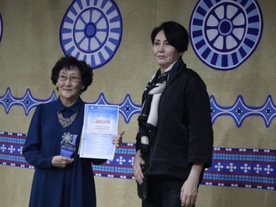 Свыше 110 мастериц представили свои работы на выставке-смотре «Бисер Севера» в Якутске