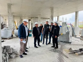 Дмитрий Садовников проверил ход строительства объектов в Мегино-Кангаласском районе