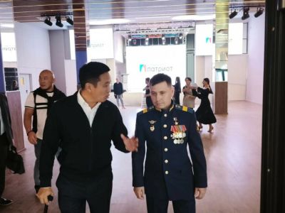 Герой России Виктор Софронов посетил молодежный центр «Патриот»