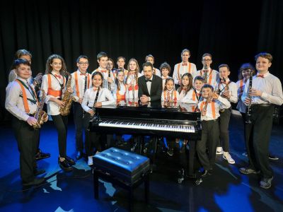 Билеты на Поём вместе новогодние песни (Детская филармония) / Концерт | Афиша | ИнфоТаймс