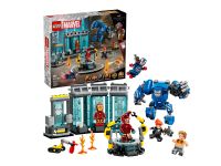 Super Heroes 76315 Конструктор Лаборатория Железного человека: Зал костюмов