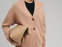 Кардиган свободного кроя с v-вырезом