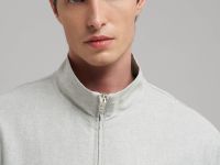 Легкий бомбер со льном