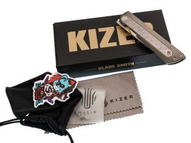 Складной нож Kizer Quoll, сталь S45VN, рукоять Titanium&Rainbow Damascus