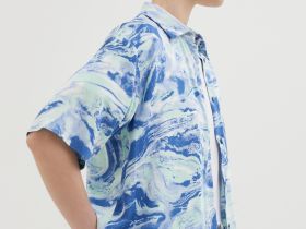 Блузка свободного силуэта с коротким рукавом