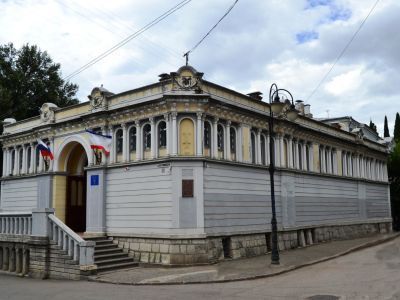 Здание Общества взаимного кредита (архитектор Л.Н.Шаповалов)