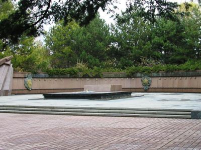 Могила неизвестного солдата (архитектор Е.В.Попов)