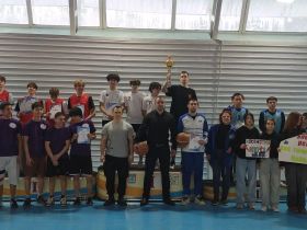 В честь Дня защитника Отечества учащиеся железнодорожных классов провели турнир по стритболу