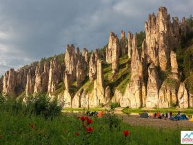 "Золотые Скалы реки Синяя". Синские, Ленские Столбы