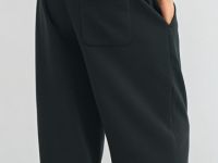 Утеплённые джоггеры, Черный