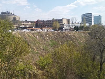 Место, где находился блиндаж-штольня, в котором был расположен штаб командующего Сталинградским фронтом генерала армии Еременко Андрея Ивановича в 1942 г.