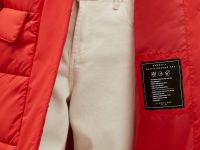 Утепленное пальто с поясом