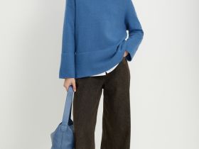 Джемпер свободного силуэта с широкими рукавами