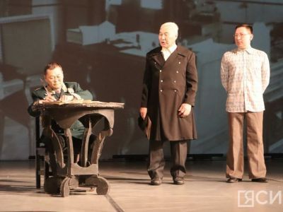 В Якутске отметили 150-летие первого Героя Труда из якутян Петра Староватова