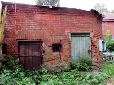 Служебная постройка