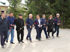 Вилюйск преображается: в День города на набережной «Поющие пески» зазвучала новая музыка
