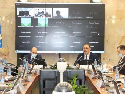 Депутаты определили кандидатуры для поощрения муниципальными наградами