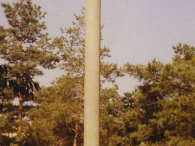 Памятный знак в честь 100-летия станицы Бакинской