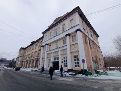 Здание заводоуправления Верх-Исетского завода