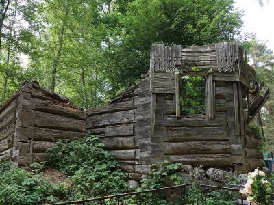 Церковь деревянная