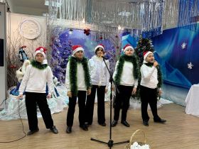 В Якутске открылась выставка «Бал снежной долины»