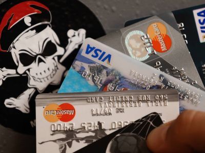 Мошенников, ворующих деньги с карт, задержали в Якутии