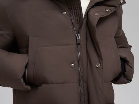 Однобортное пальто с капюшоном