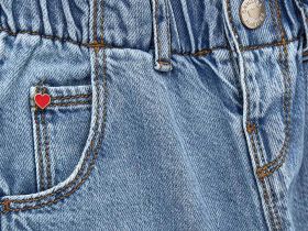 Джинсы для маленькой девочки