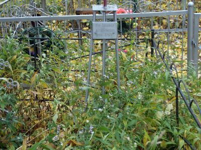 Братское захоронение советских воинов, погибших в 1941-44 гг.