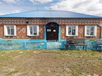 Краснояровский сельский клуб
