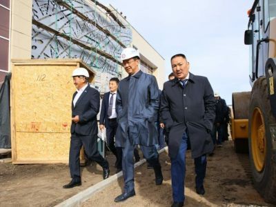 Глава Якутии работает в вилюйской группе районов