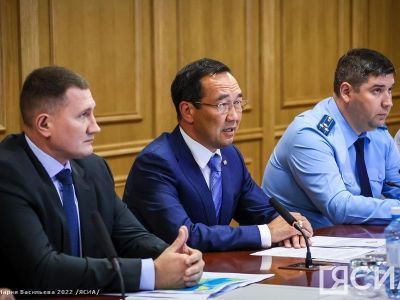 Глава Якутии поручил ускорить работы по восстановлению объектов в Верхоянском улусе