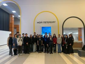 Школьники Якутска съездили на патриотическую экскурсию по городам-героям