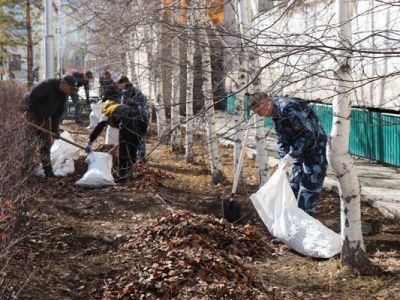 Сотрудники УФСИН и ветераны уголовно-исполнительной системы провели субботник