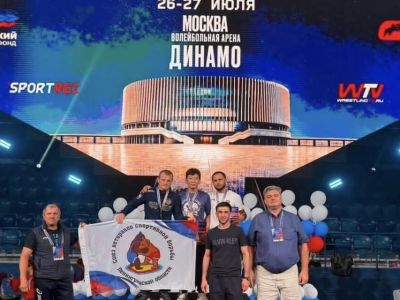 Якутяне стали чемпионами России по вольной борьбе среди ветеранов