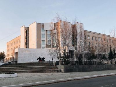 Привлекаем медицинские кадры в учреждения здравоохранения