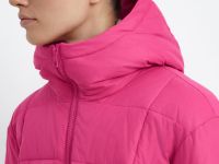 Утепленная куртка прямого силуэта