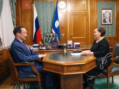 Глава Якутии провел рабочую встречу со Светланой Диодоровой-Лаврентьевой