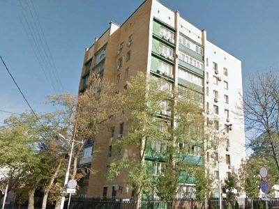 Памятное место, где жили дважды Герои Социалистического Труда академики B.C. Пустовойт в 1971 - 1972 годы и П.П. Лукьяненко 1971 - 1973 годы