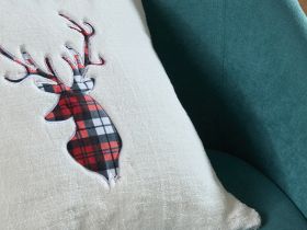Наволочка декоративная Рождественский олень/Christmas Reindeer