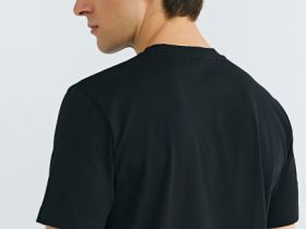 Базовая футболка, Черный