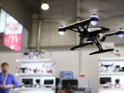 В РФ появятся образовательные программы для подготовки пилотов легких дронов