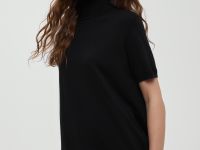 Джемпер с коротким рукавом и воротником-стойкой