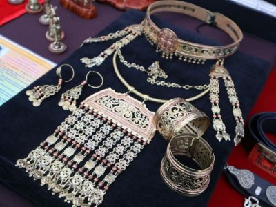 Изделия ручной работы представили мастера на Ысыахе Олонхо